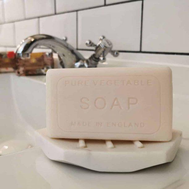Anniversary Fig and Grape Soap - 190g - RUTHERFORD & Co