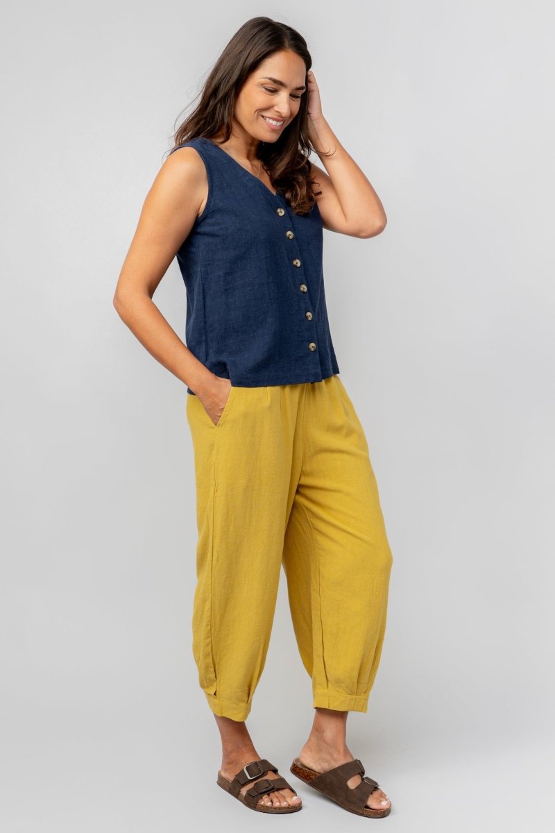 Allium Linen Blend Buttoned Vest - RUTHERFORD & Co