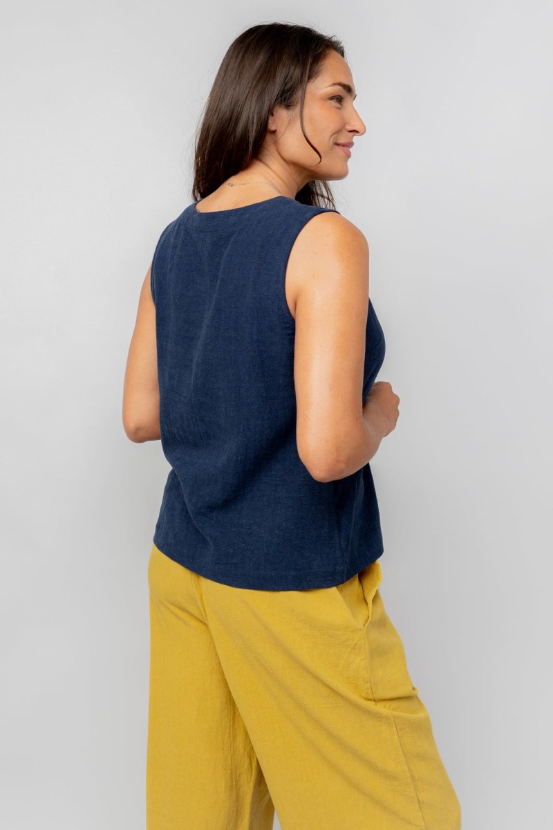Allium Linen Blend Buttoned Vest - RUTHERFORD & Co
