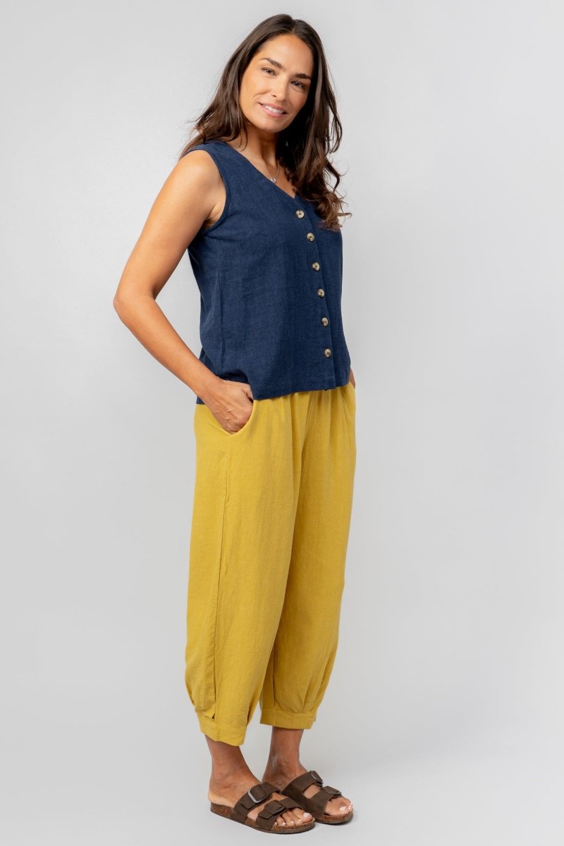 Allium Linen Blend Buttoned Vest - RUTHERFORD & Co