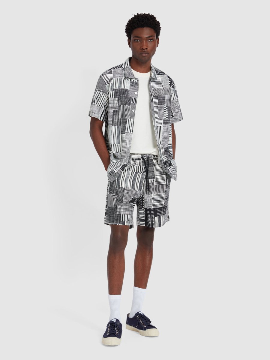 Ashcombe T-Shirt In Cream - RUTHERFORD & Co