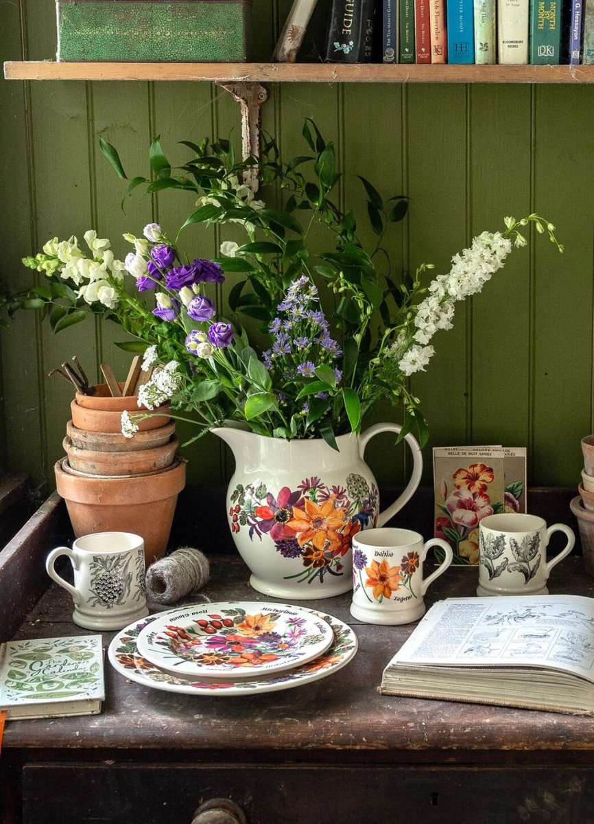 Autumn Flowers 1/2 Pint Mug - RUTHERFORD & Co