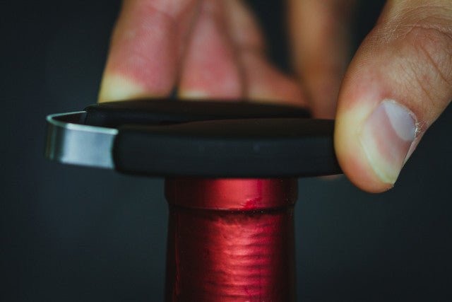 BarCraft Deluxe Twist Action Foil Cutter - RUTHERFORD & Co