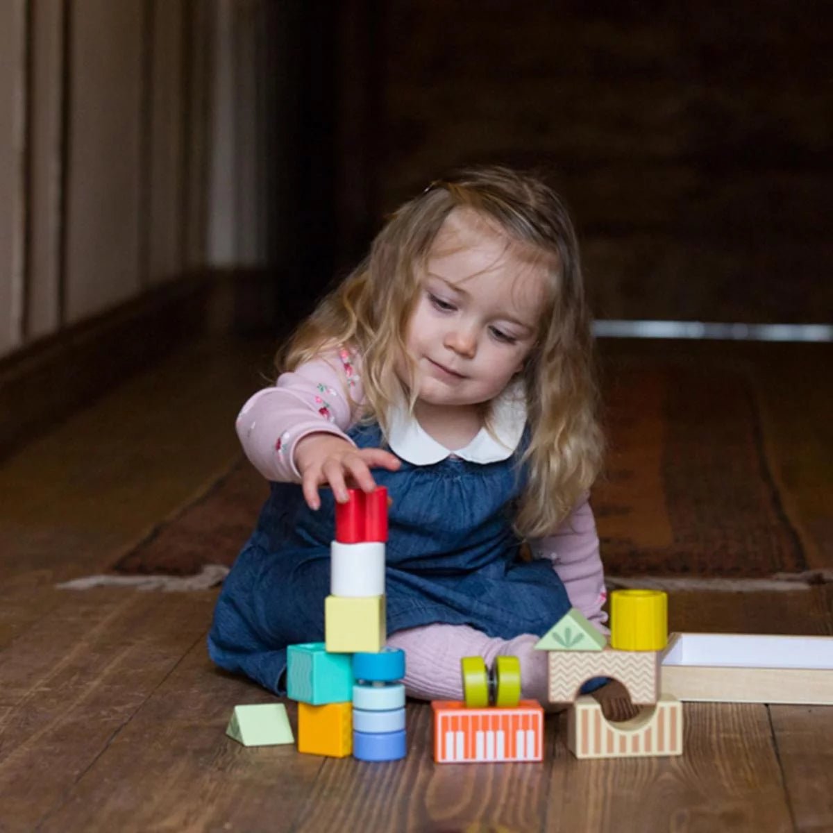 Classic World Exploration Blocks - RUTHERFORD & Co