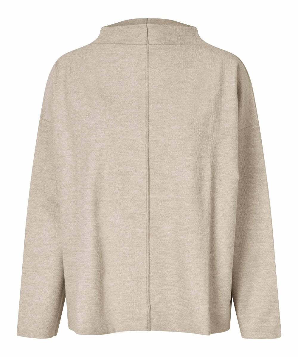 MaDeidre Top - RUTHERFORD & Co