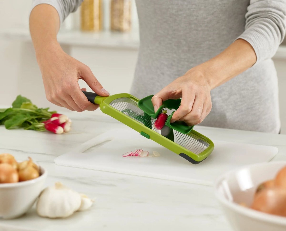 Multi - Grip Mandoline™ Green - RUTHERFORD & Co