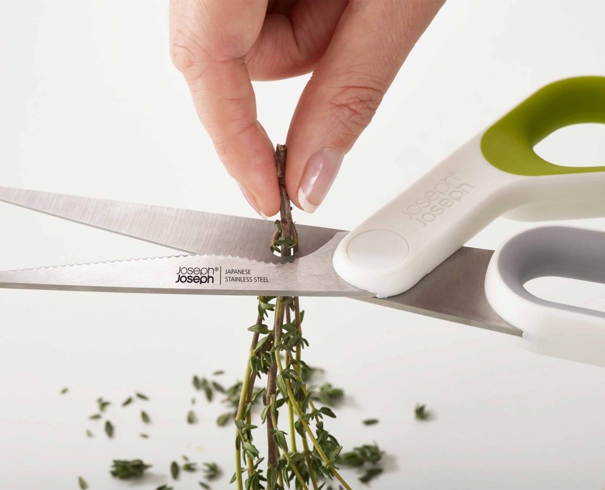PowerGrip™ Green Kitchen Scissors - RUTHERFORD & Co