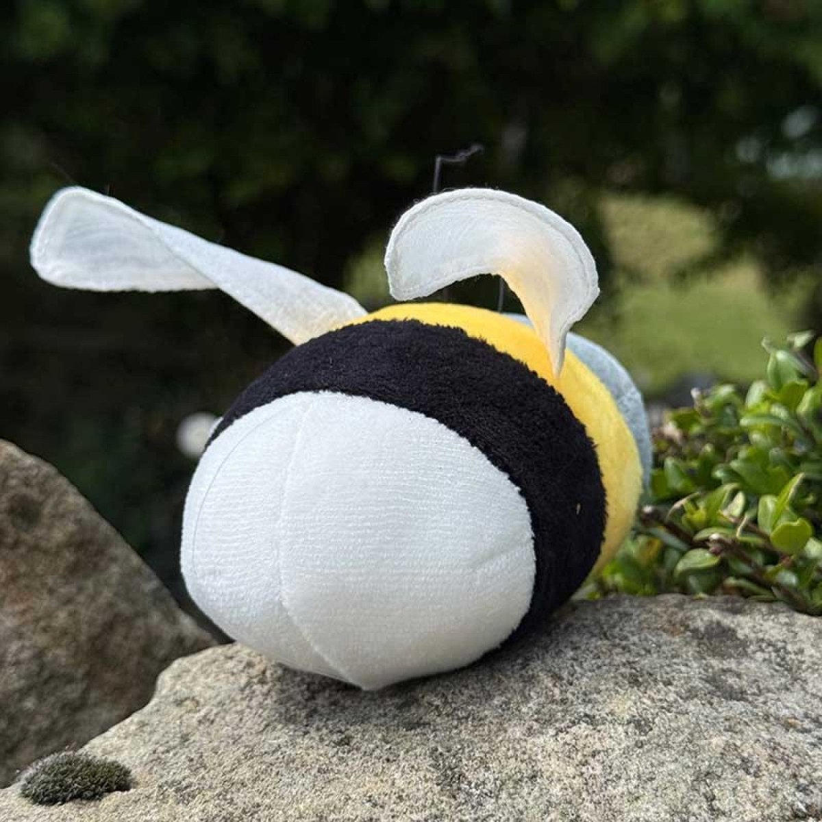 Soft Toy/Bee Happy - RUTHERFORD & Co