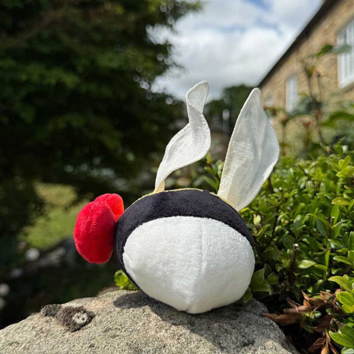 Soft Toy/Bee Kind - RUTHERFORD & Co