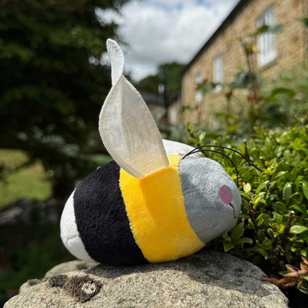 Soft Toy/Queen Bee - RUTHERFORD & Co