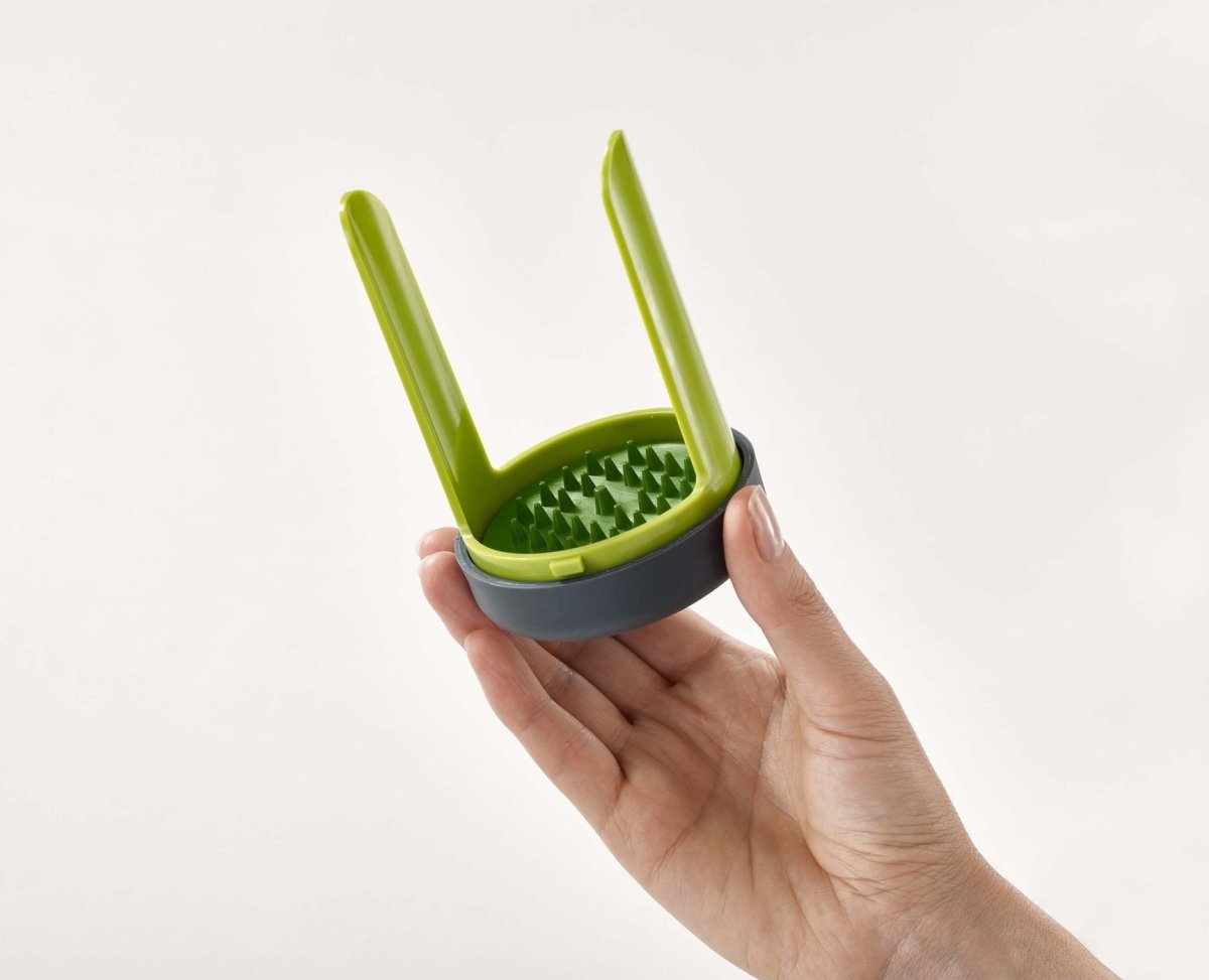 Spiro™ Green Hand - held Spiralizer - RUTHERFORD & Co