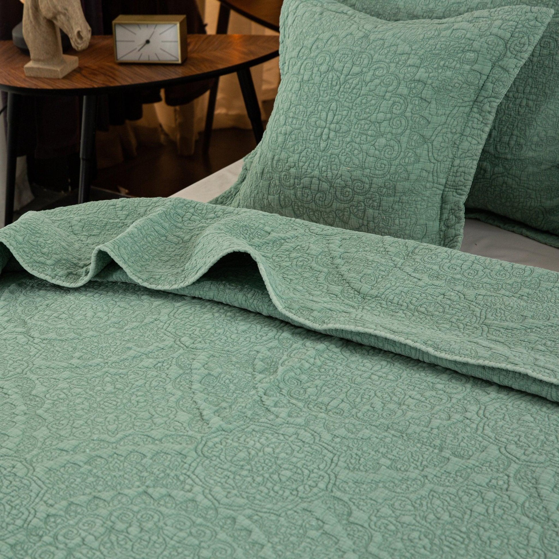 Stonewash Cotton Bedspread - RUTHERFORD & Co