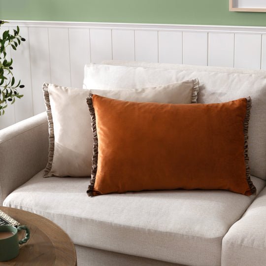 TILLY VELVET FF CUSHION - RUTHERFORD & Co