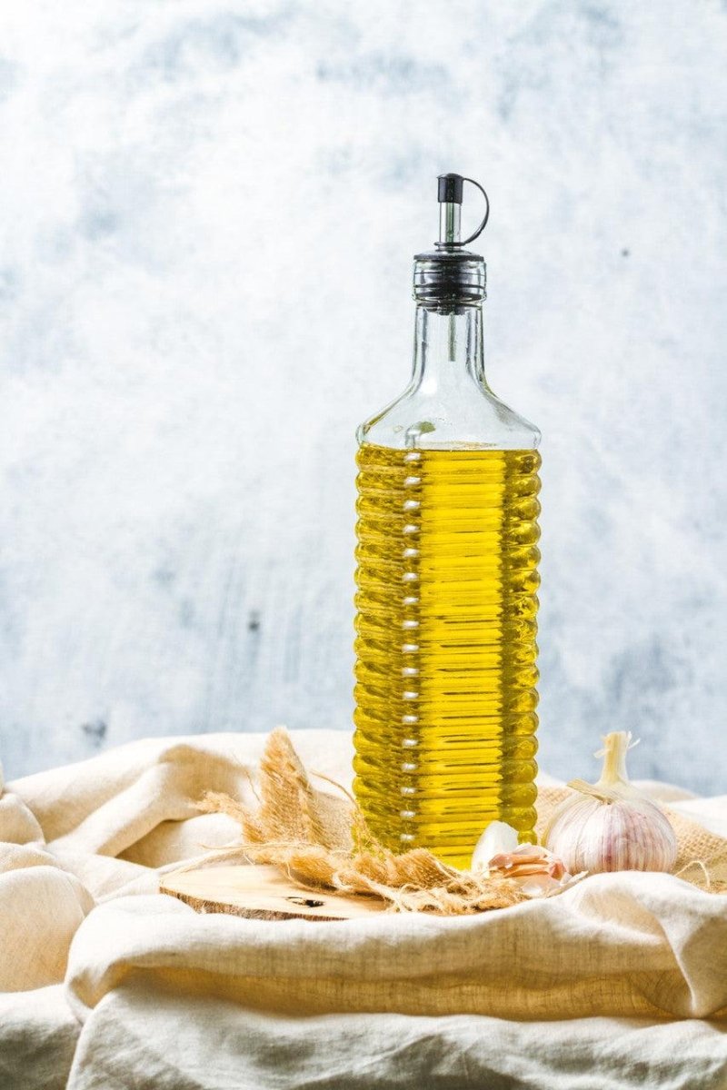 KitchenCraft World of Flavours Italian Ridged Glass Oil Drizzler - RUTHERFORD & Co