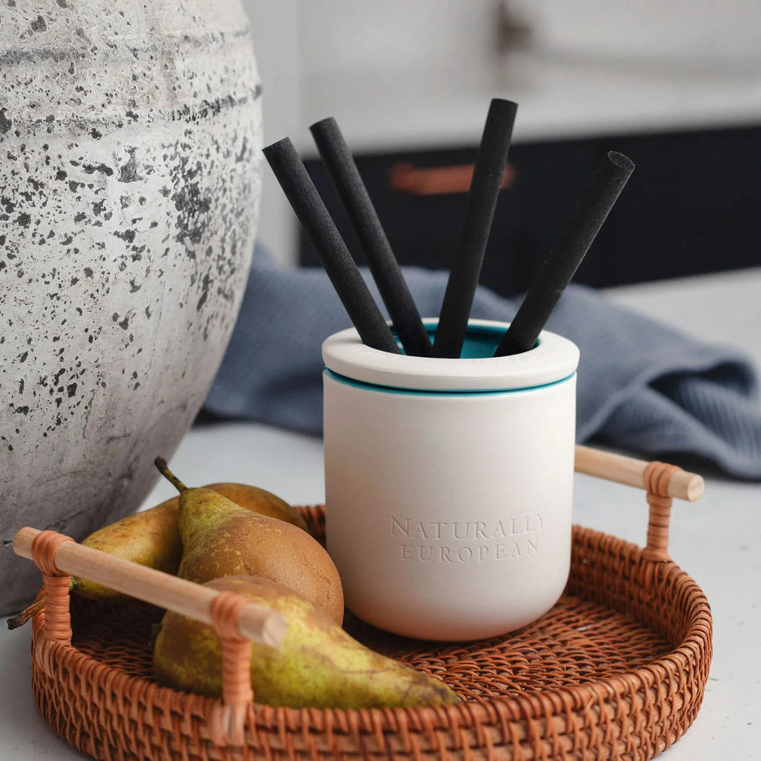 Naturally European Freesia and Pear 150ml Diffuser