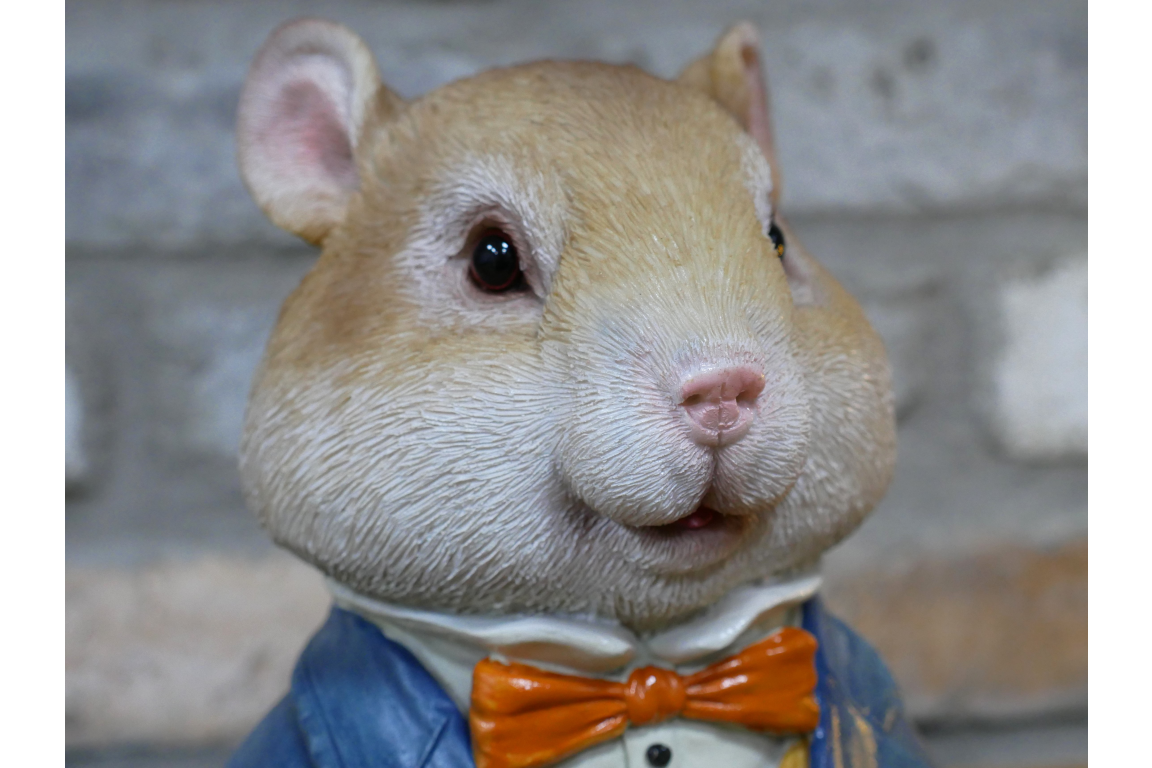 Small Mouse Bust