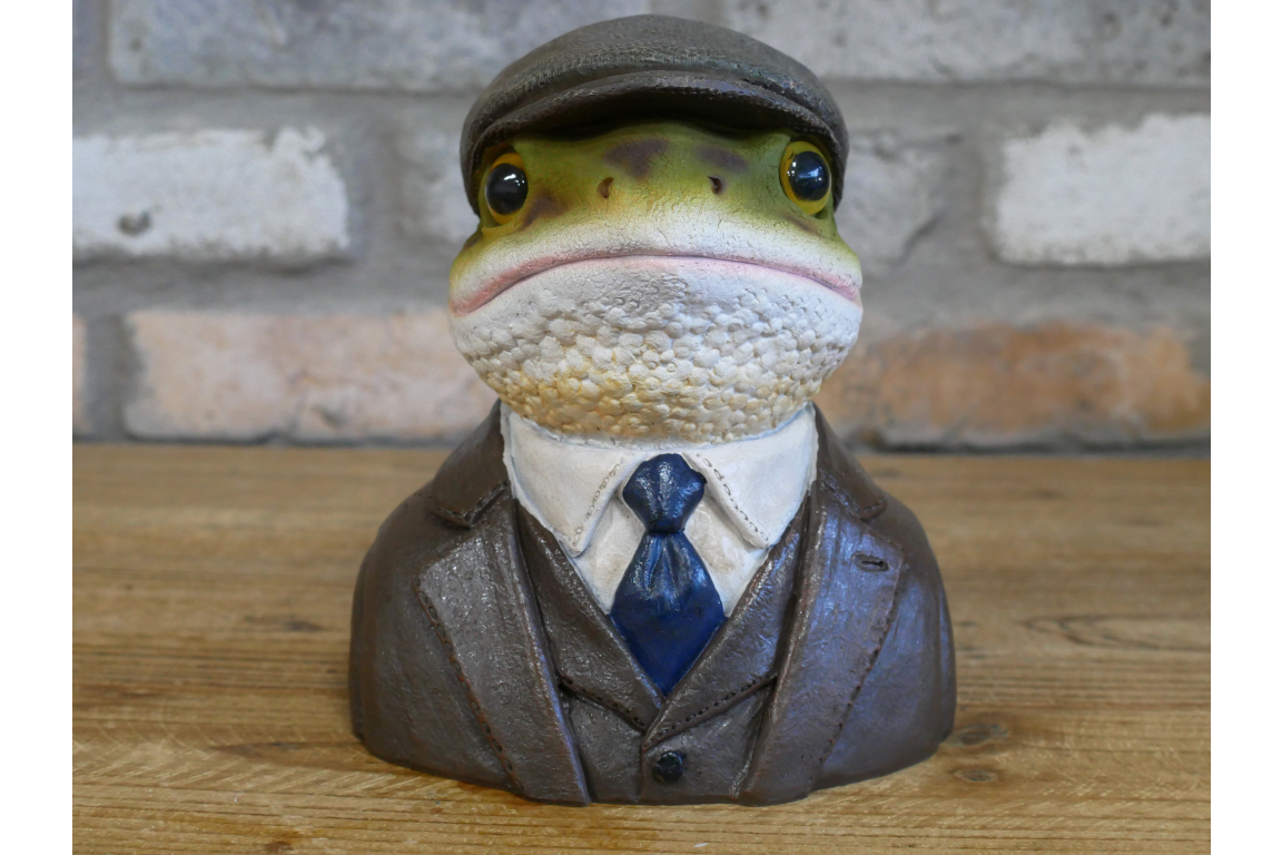 Small Toad Bust