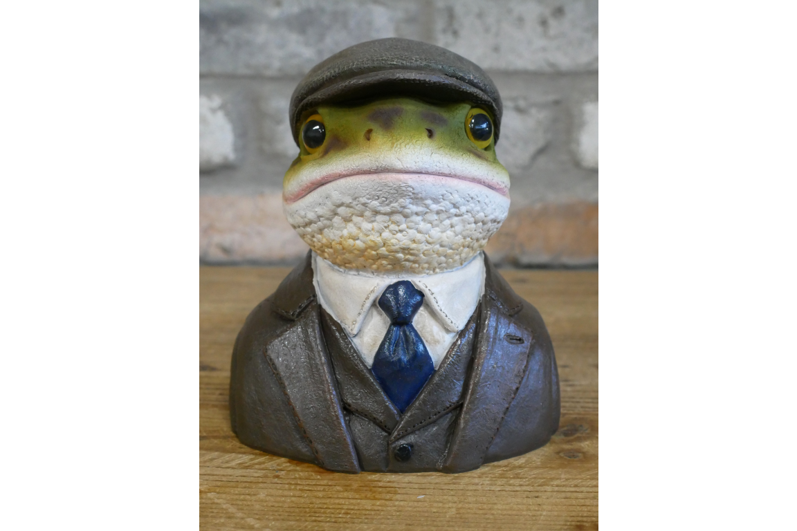 Small Toad Bust