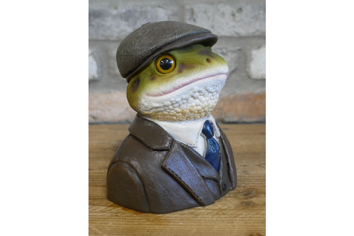 Small Toad Bust