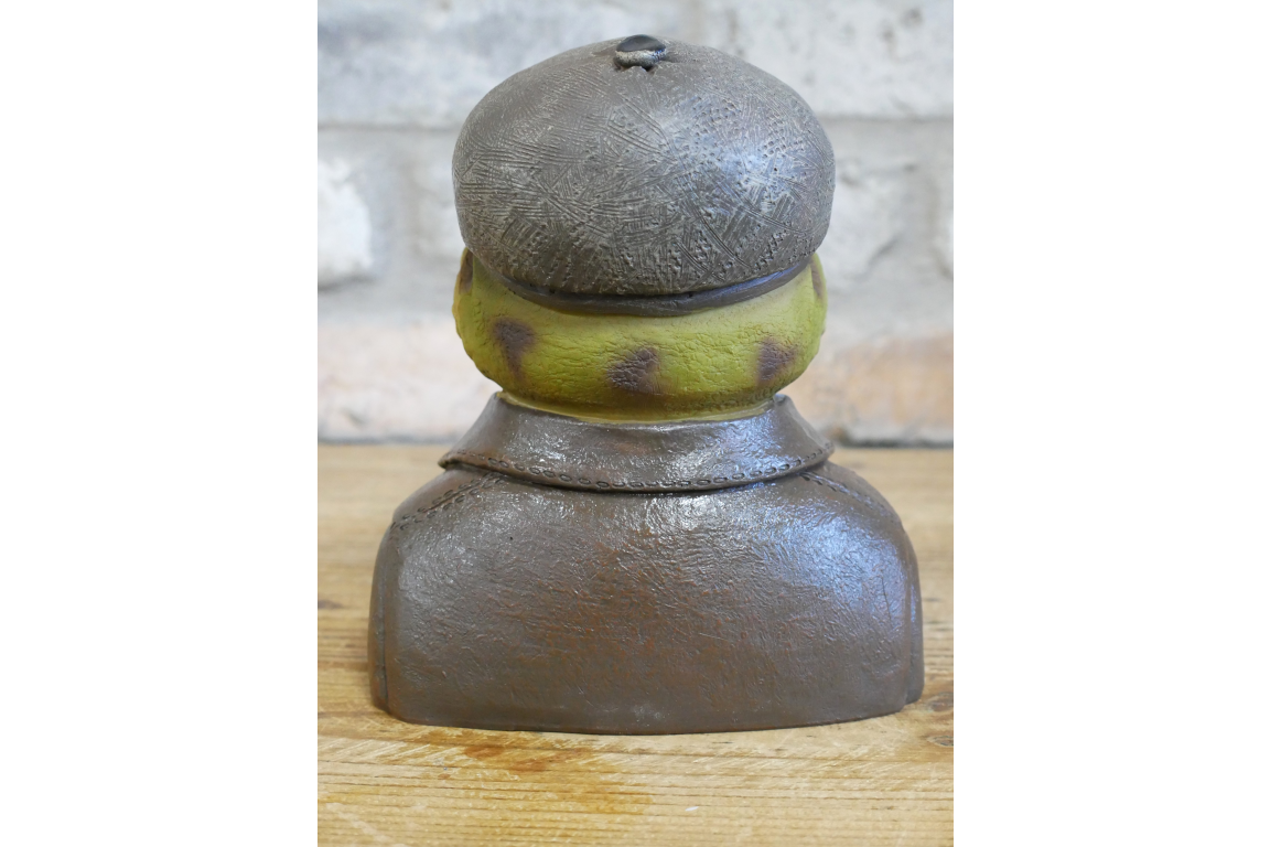Small Toad Bust