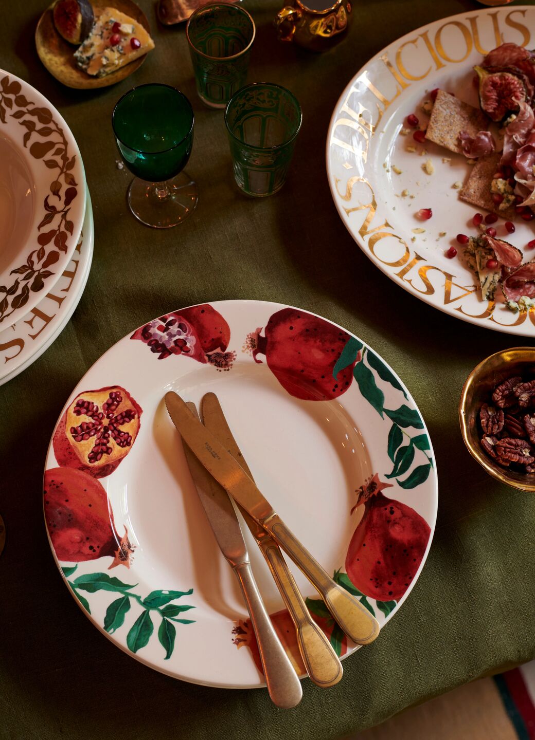 Festive Pomegranate Large Dinner Plate, 10.5 Inch