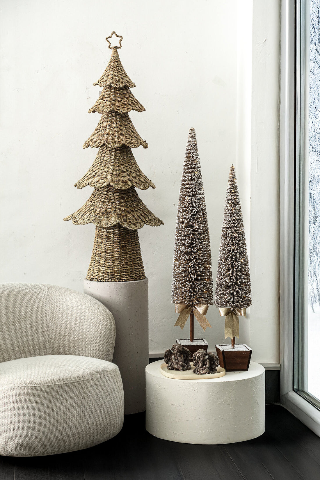 Darlee Champagne LED Christmas Tree with Ribbon – Large