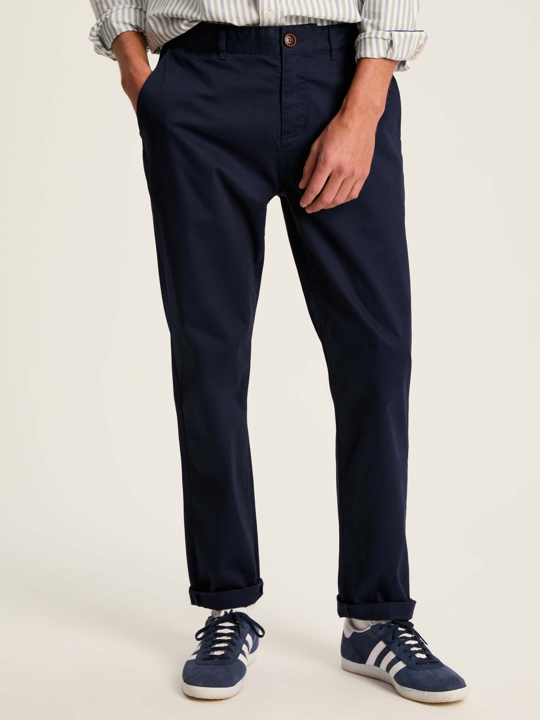 Navy skinny hot sale fit chinos