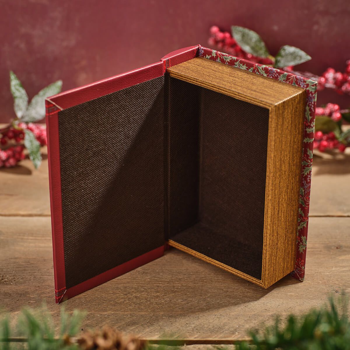 Robin Merry Christmas Faux Leather and Wood Book Box