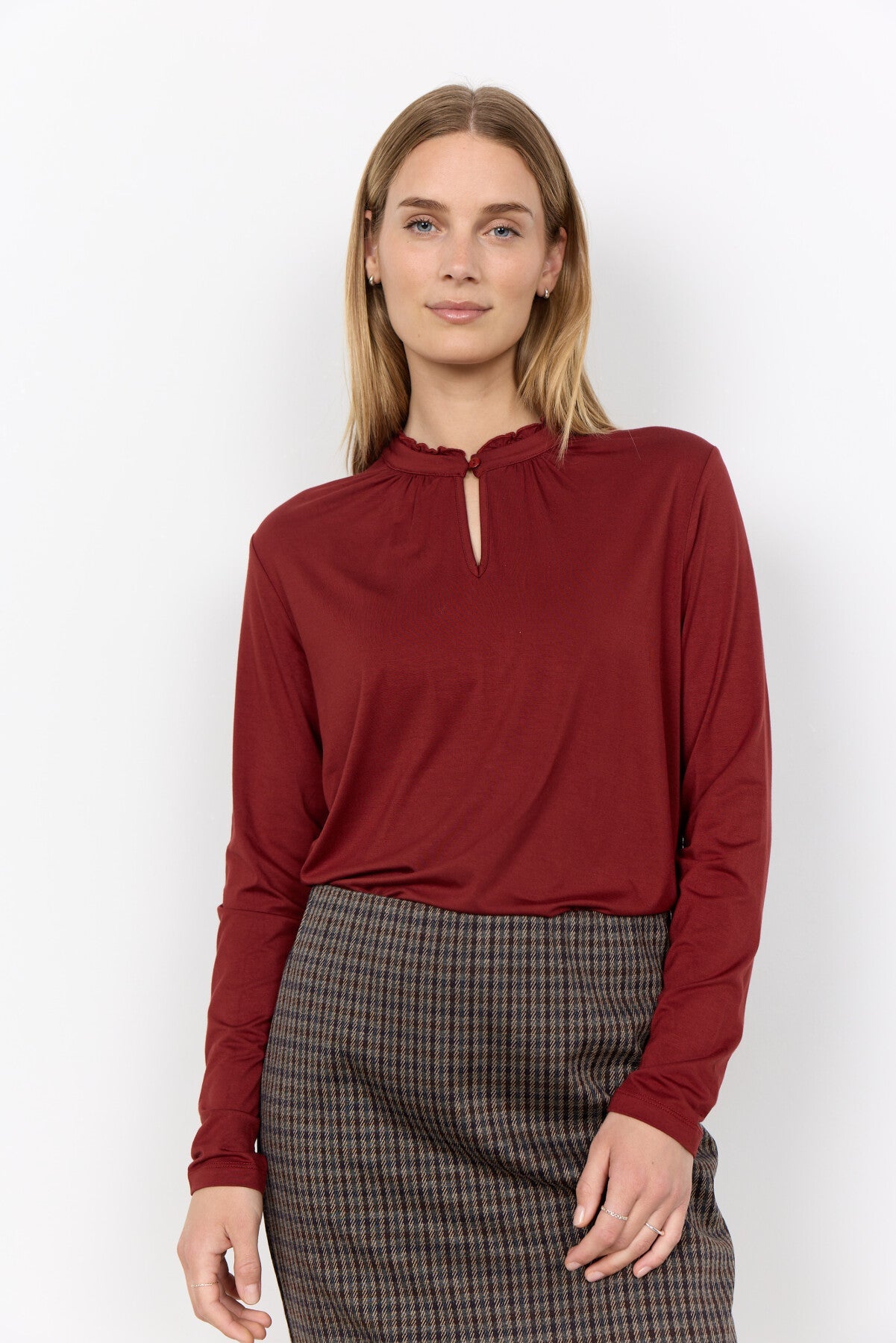 SC-MARICA 364 Blouse Ruby red