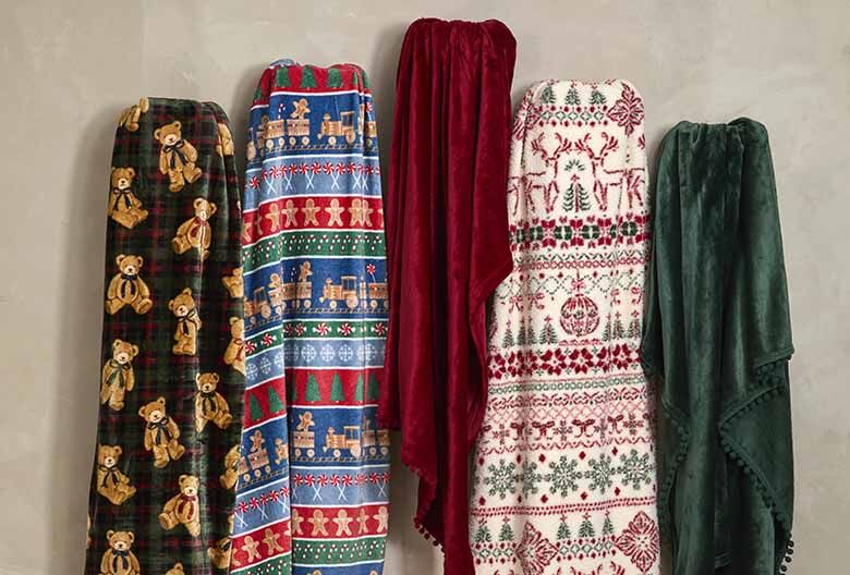 Scandi reindeer boucle throw