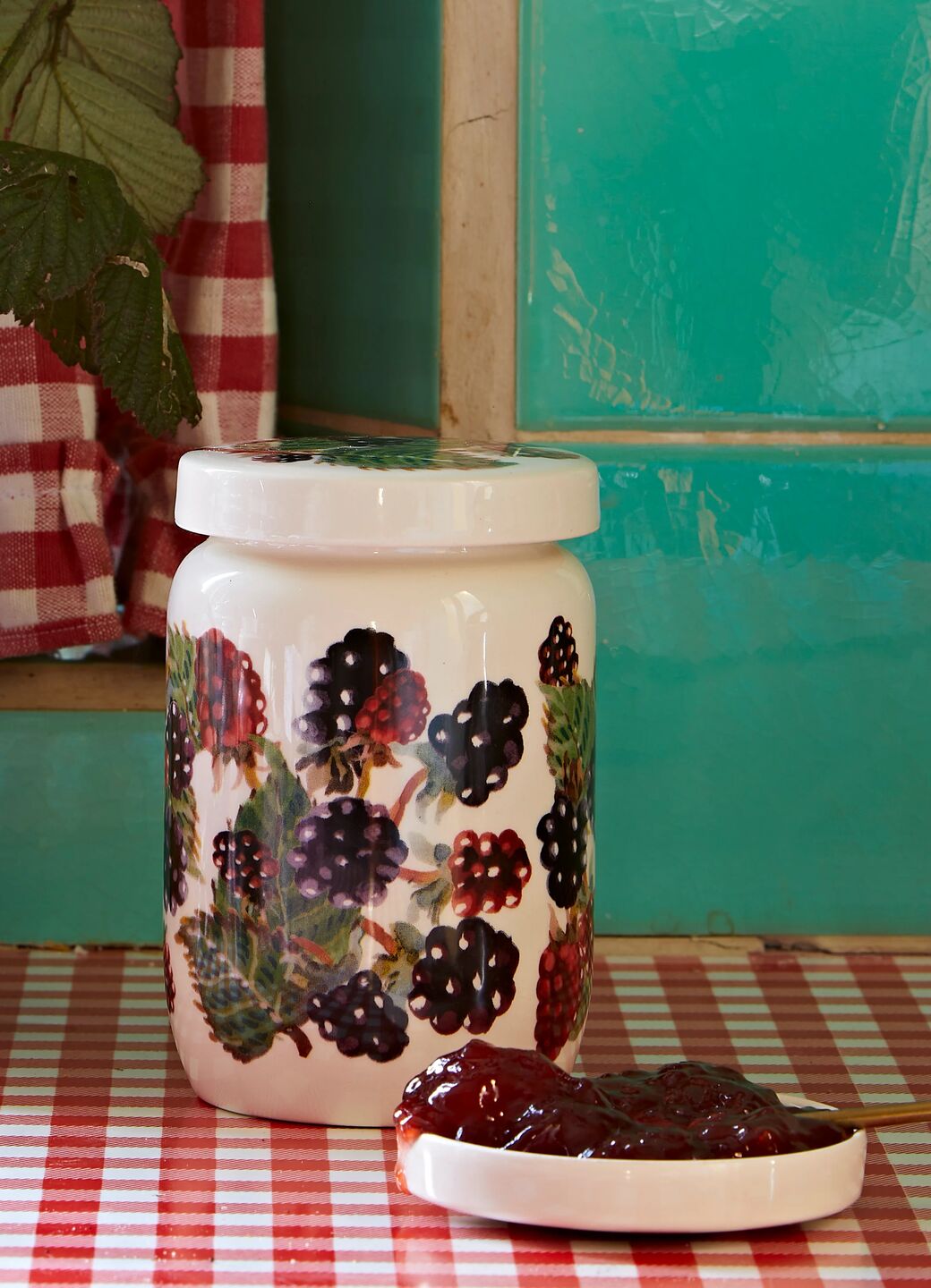 Blackberry Medium Jam Jar With Lid