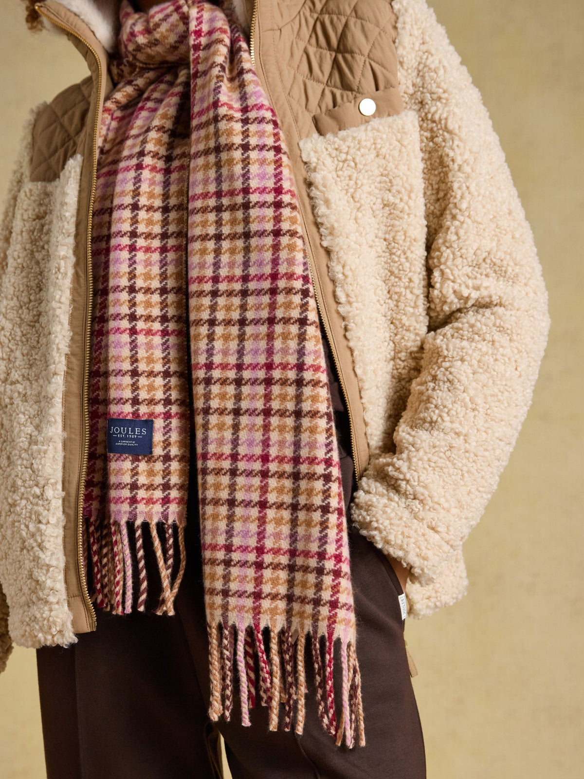 Scarf - Berry Houndstooth