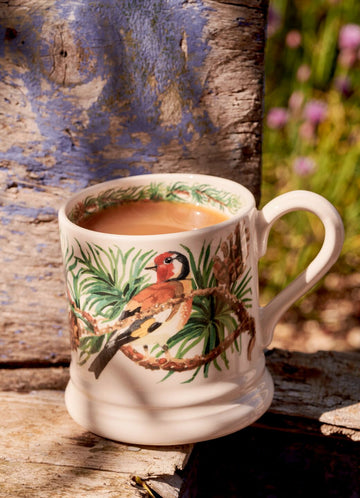 Goldfinch In Spruce 1/2 Pint Mug