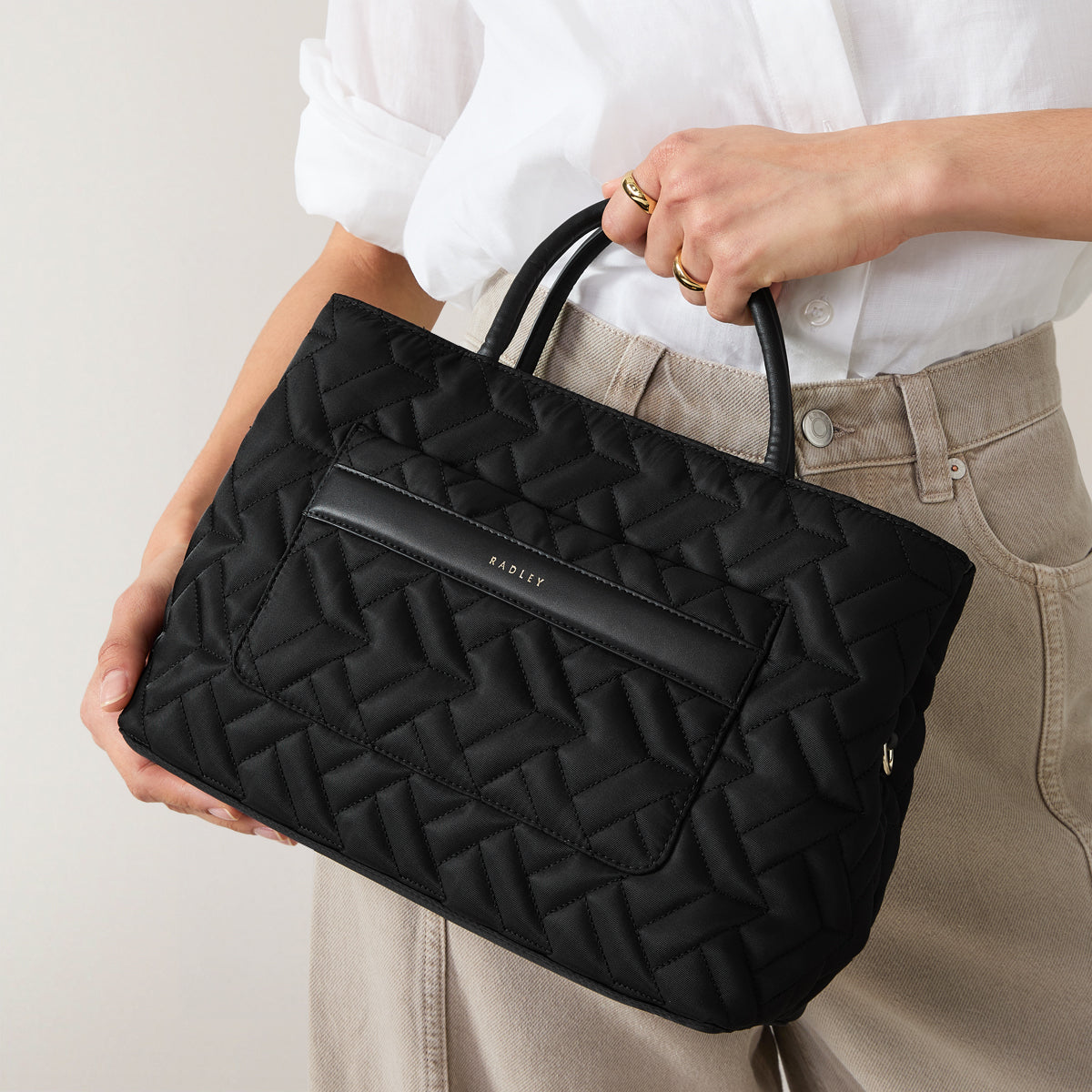 HOLLAND PARK - QUILT MEDIUM ZIPTOP GRAB BLACK