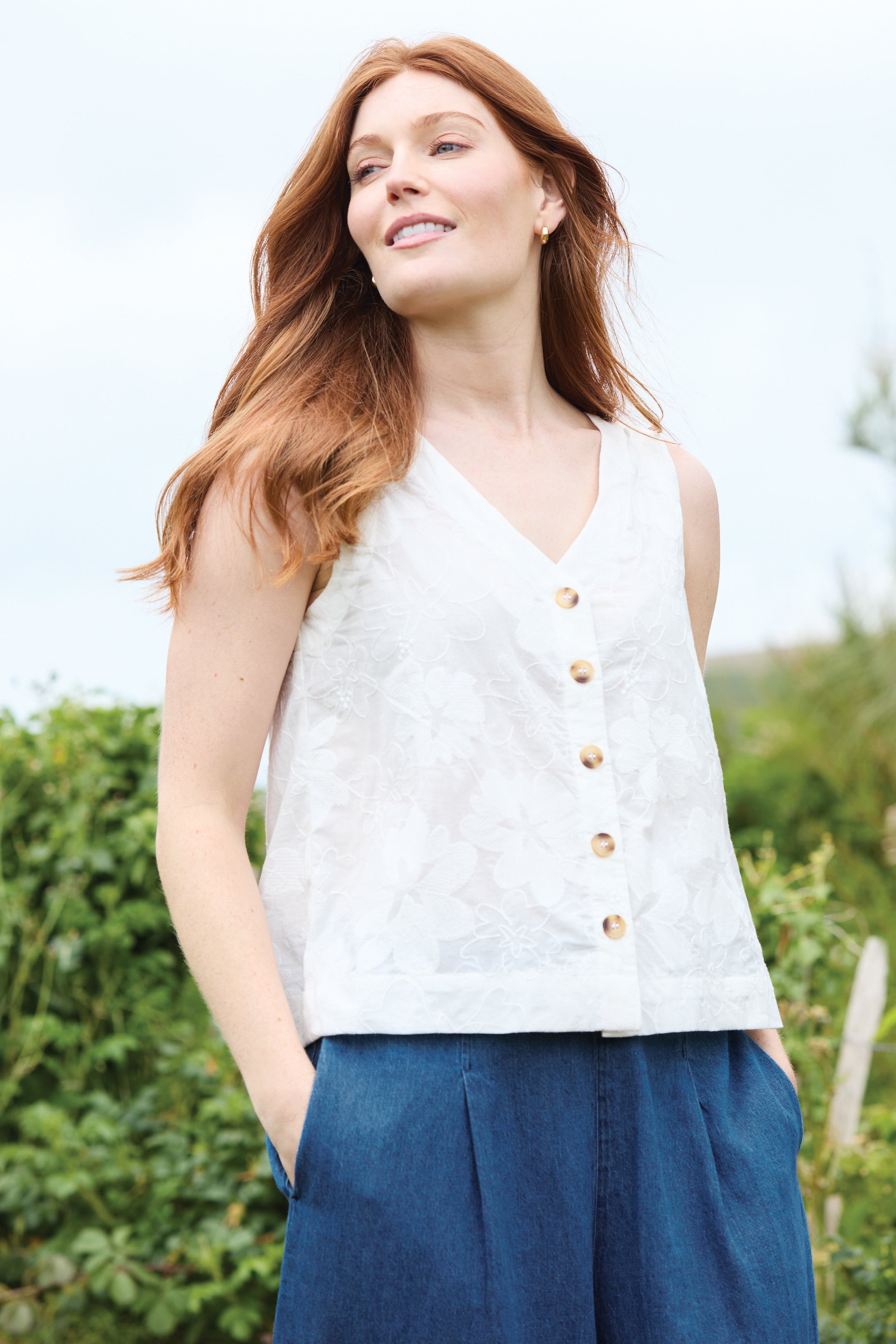 Allium Two Way Vest Plain Seersucker Mocha