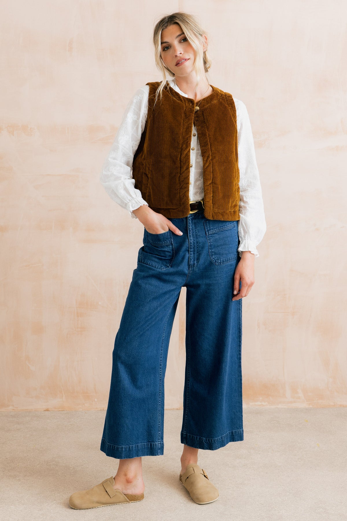 Twilight Stretch Jumbo Cord Gilet Burnt Caramel