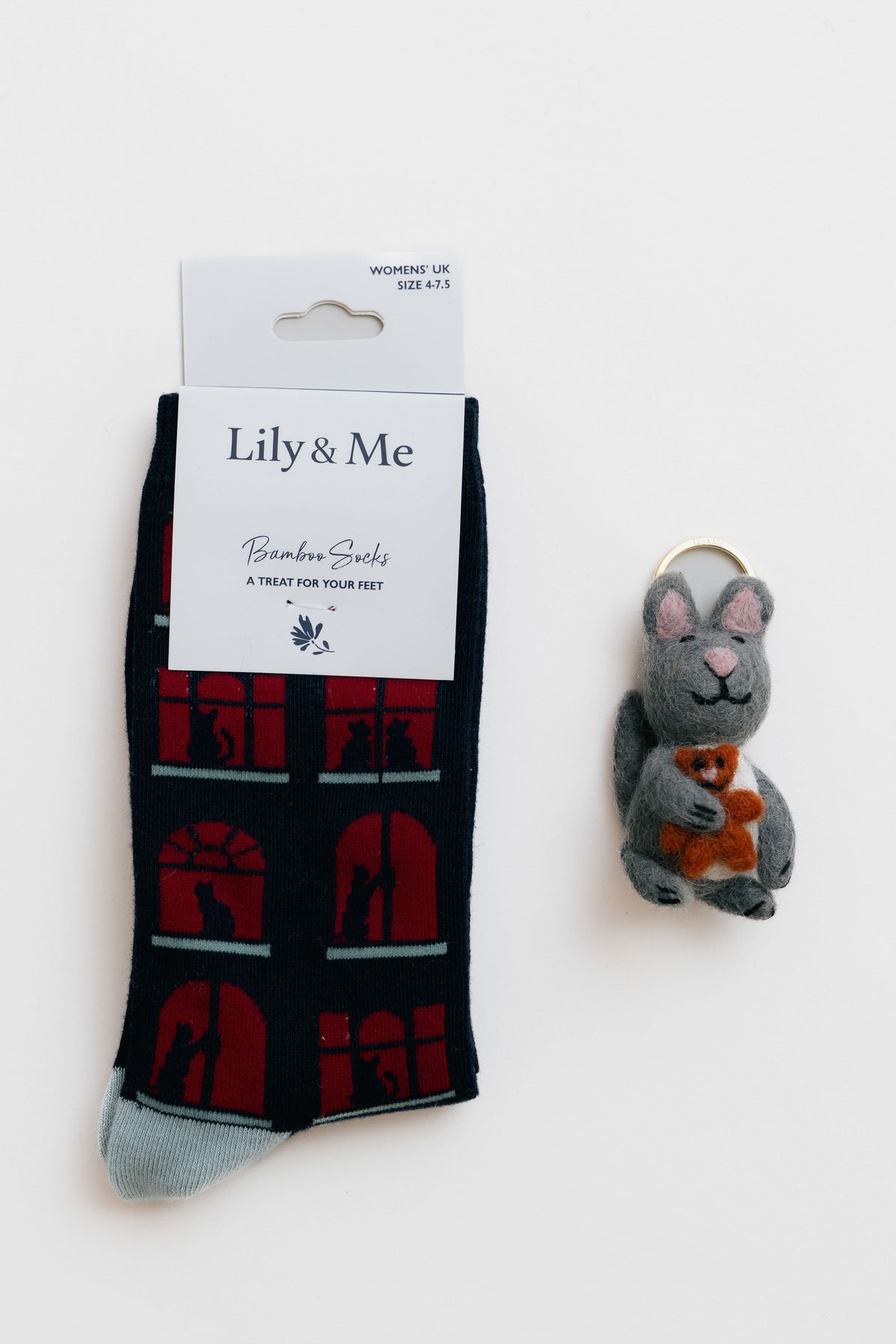 Window Cats Socks And Cat Keyring Giftbox