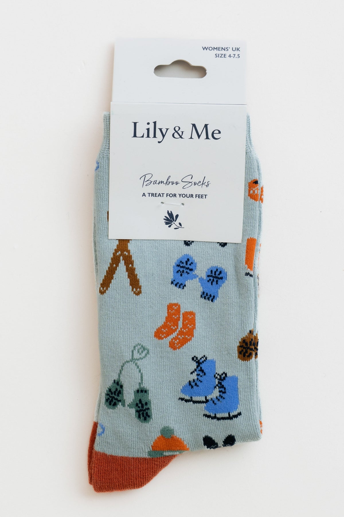 Winter Holiday Socks And Ice Skates Decoration Giftbox