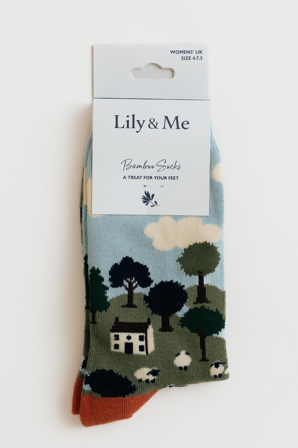 Country Scene Socks And Cow Keyring Giftbox