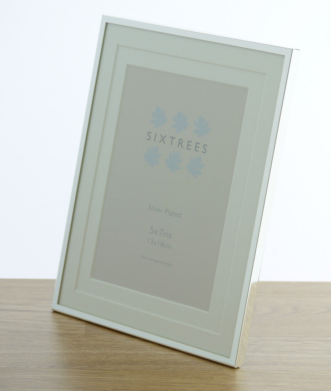 Sixtrees Park Lane Silver Plated 7x5 inch Photoframe