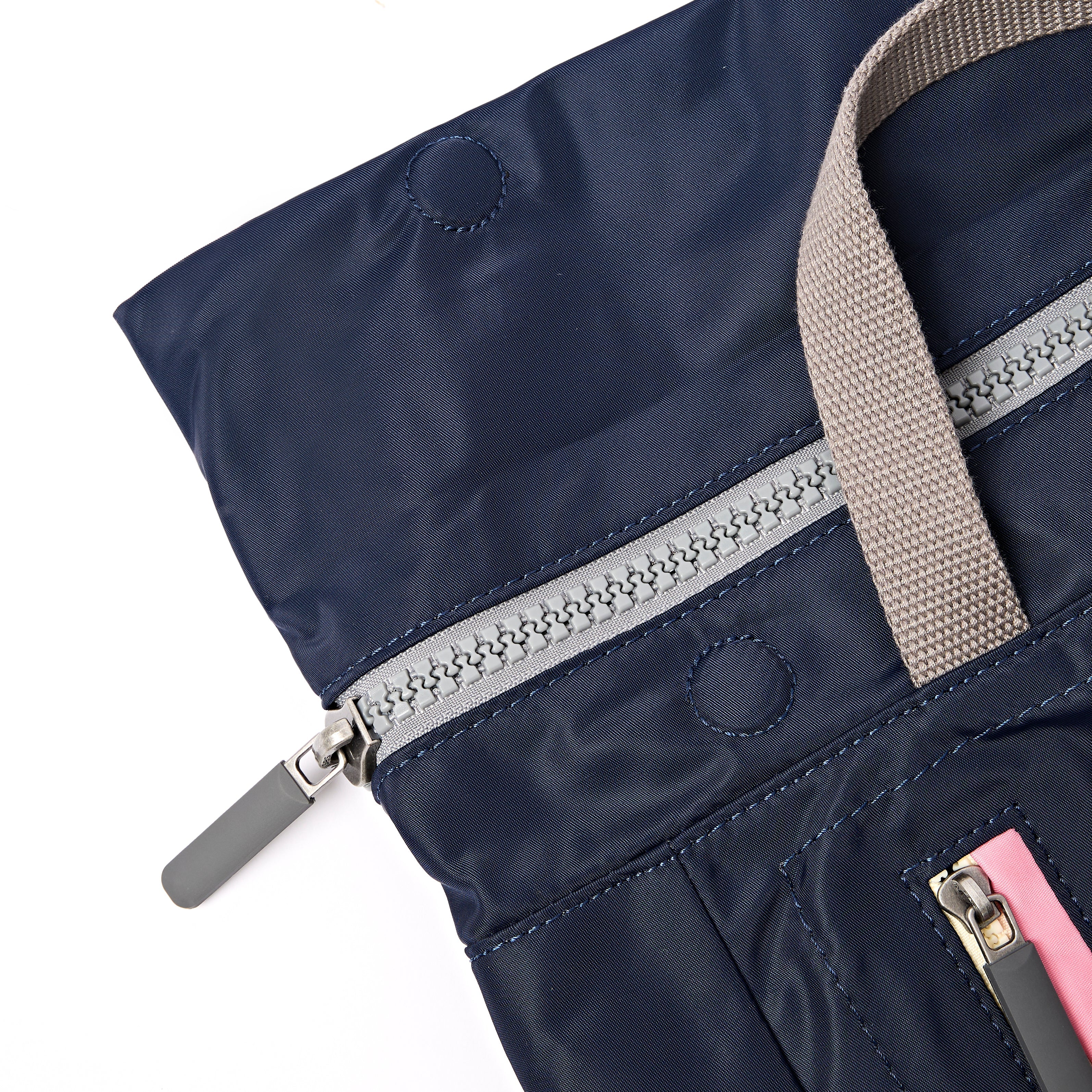 Camden J Backpack Medium Recycled Nylon