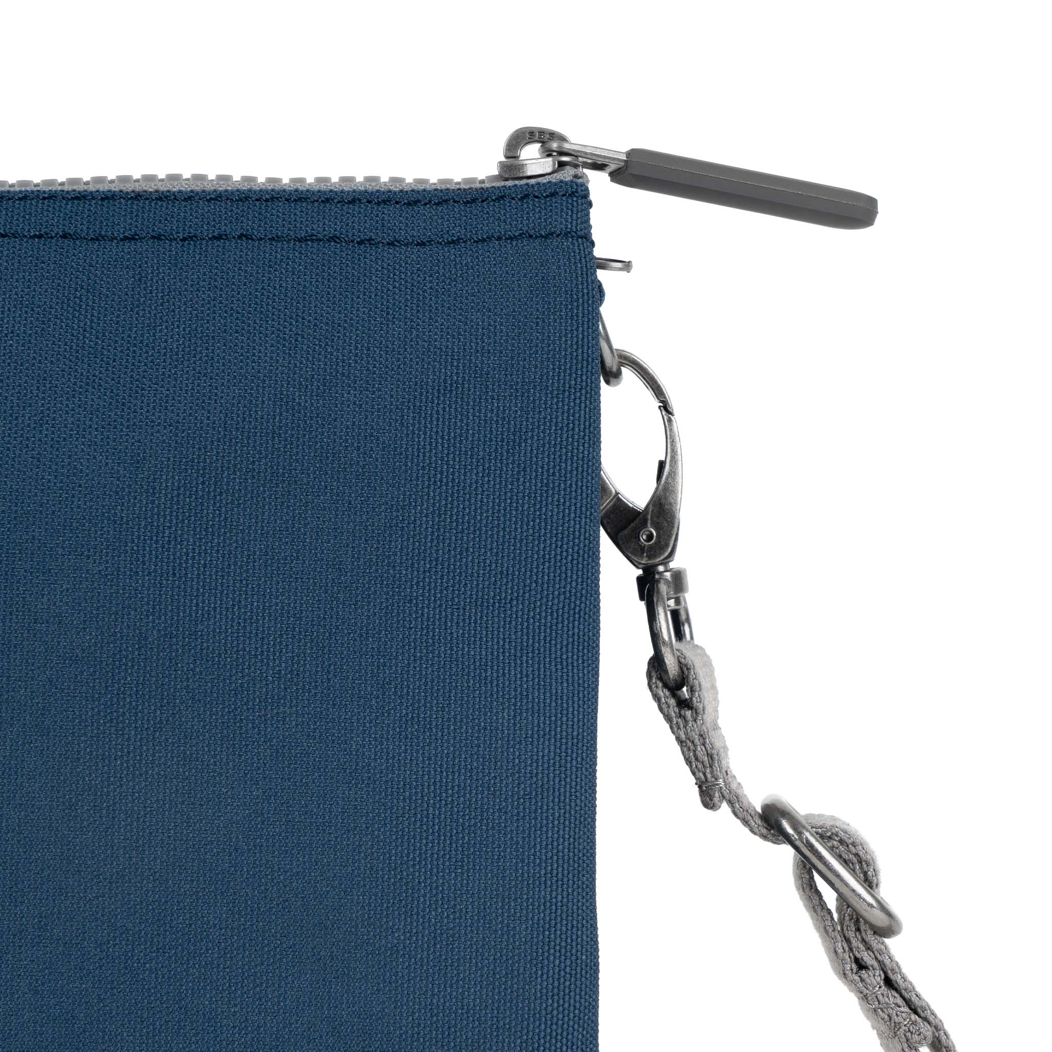 Carnaby Crossbody Bag Extra Large Recycled Canvas