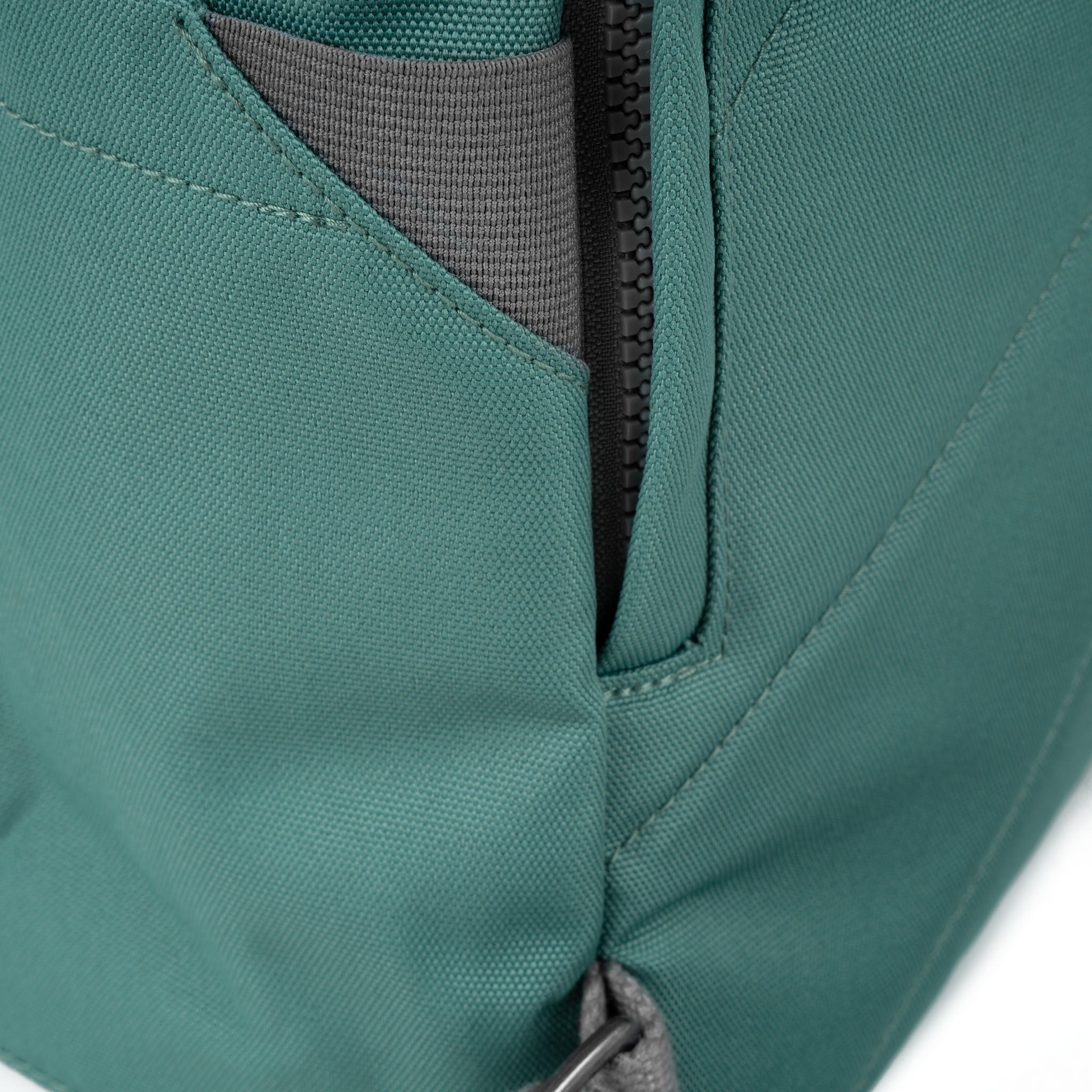 Finchley Backpack Medium Recycled Canvas
