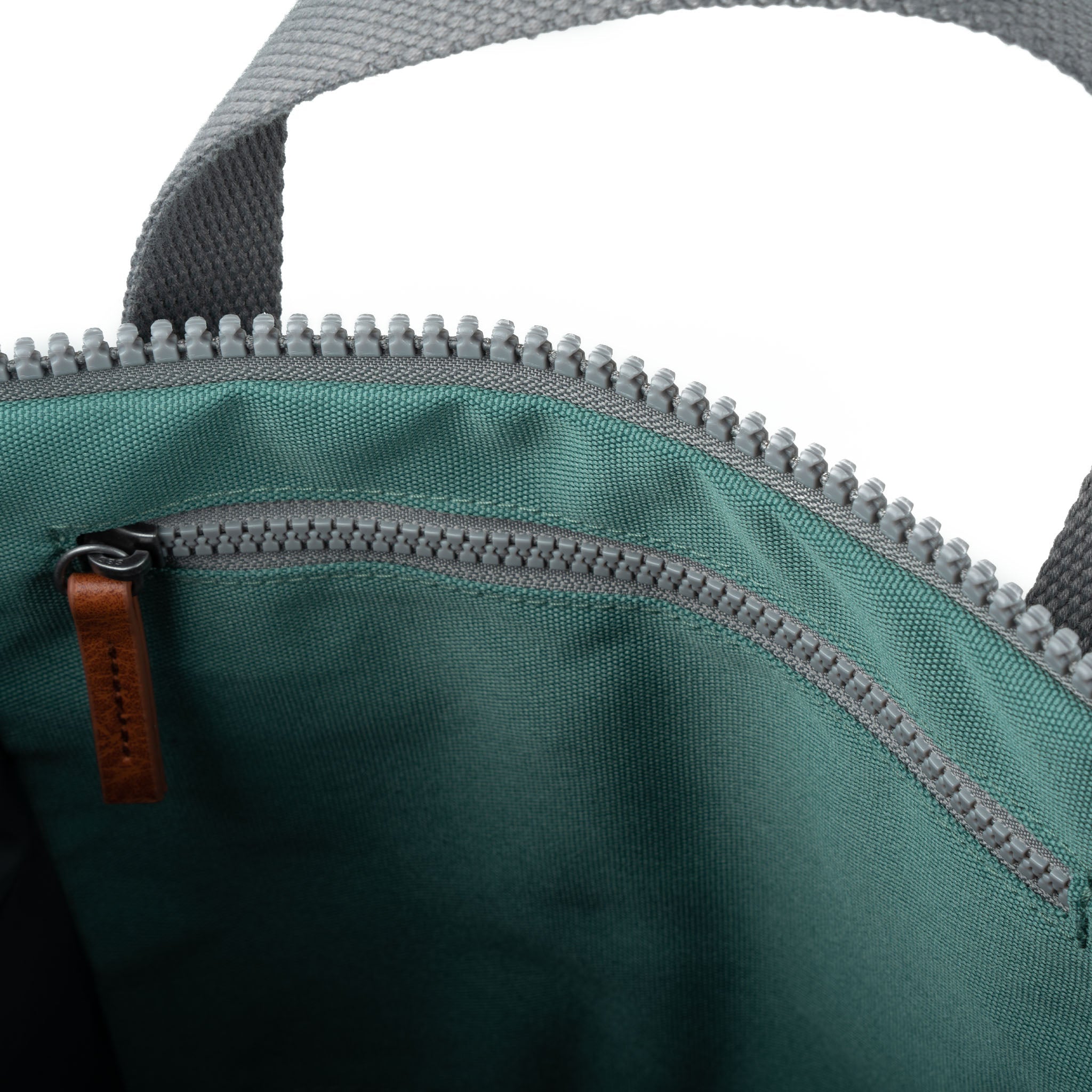 Finchley Backpack Medium Recycled Canvas