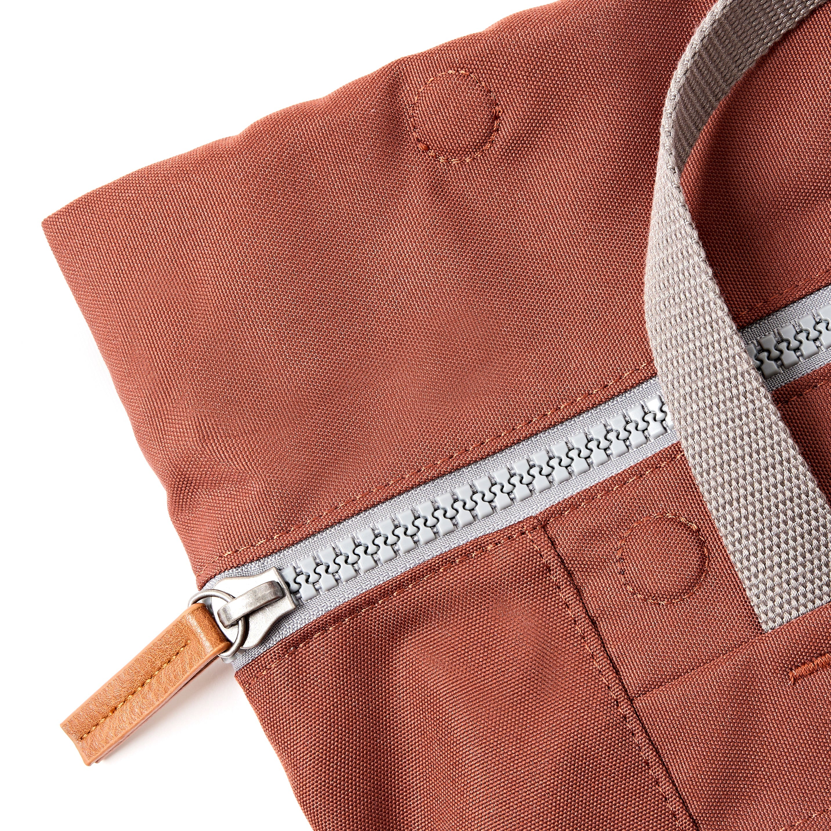 Finchley Backpack Small Recycled Canvas - Henna