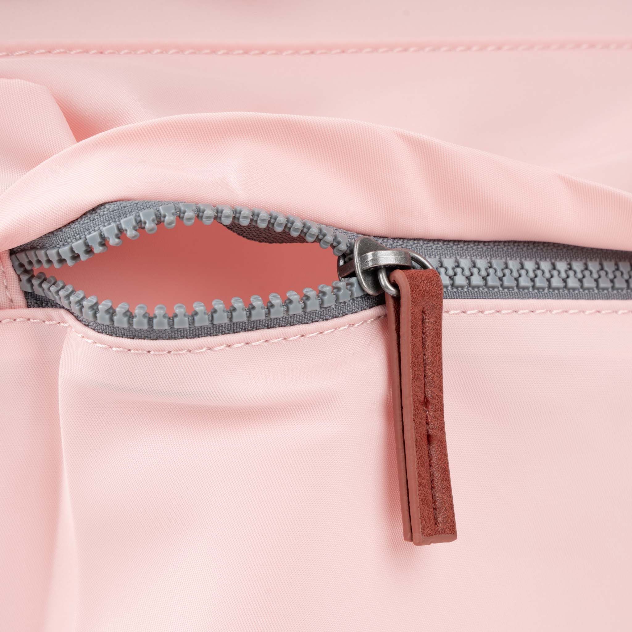 Kennington Crossbody Bag Medium Recycled Nylon - English Rose
