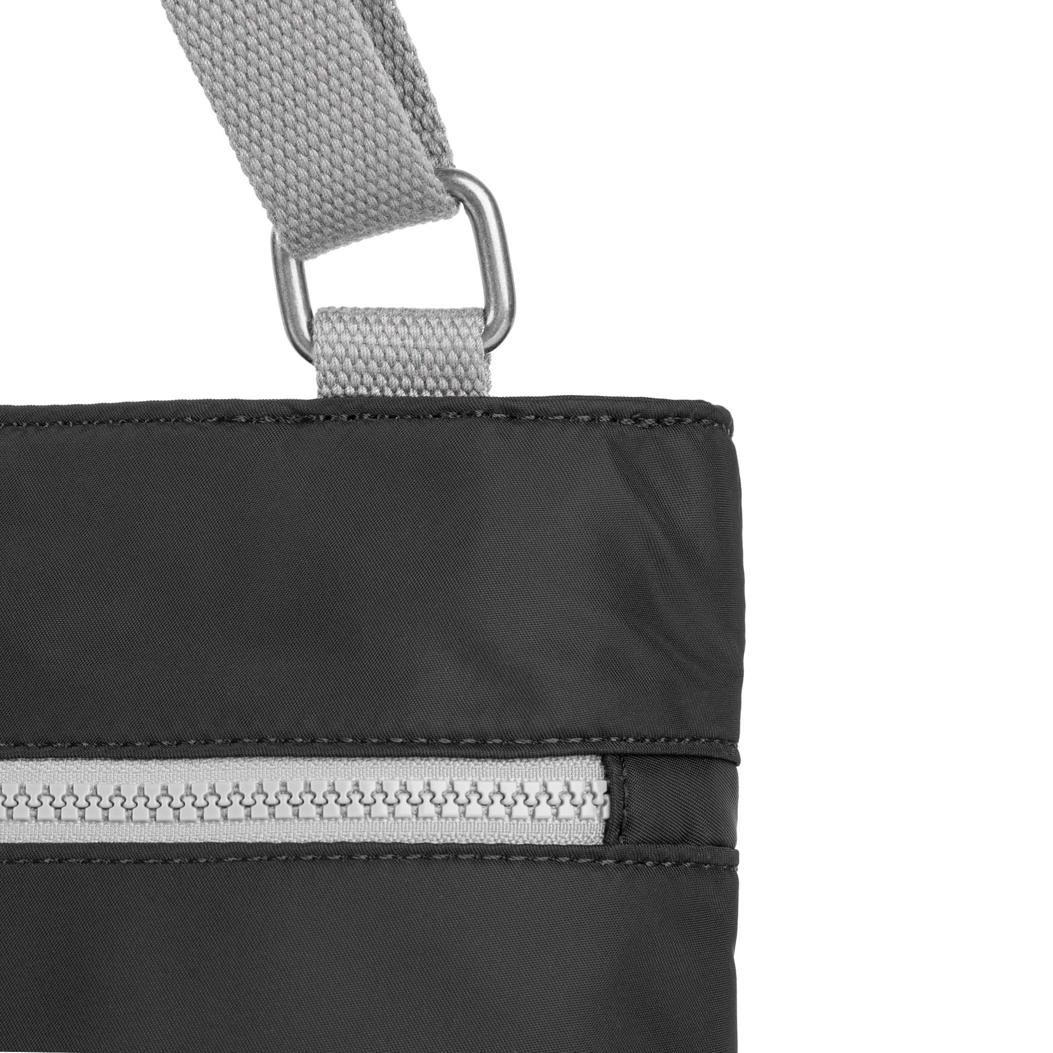 Moorgate Messenger Bag Medium Recycled Nylon - Black