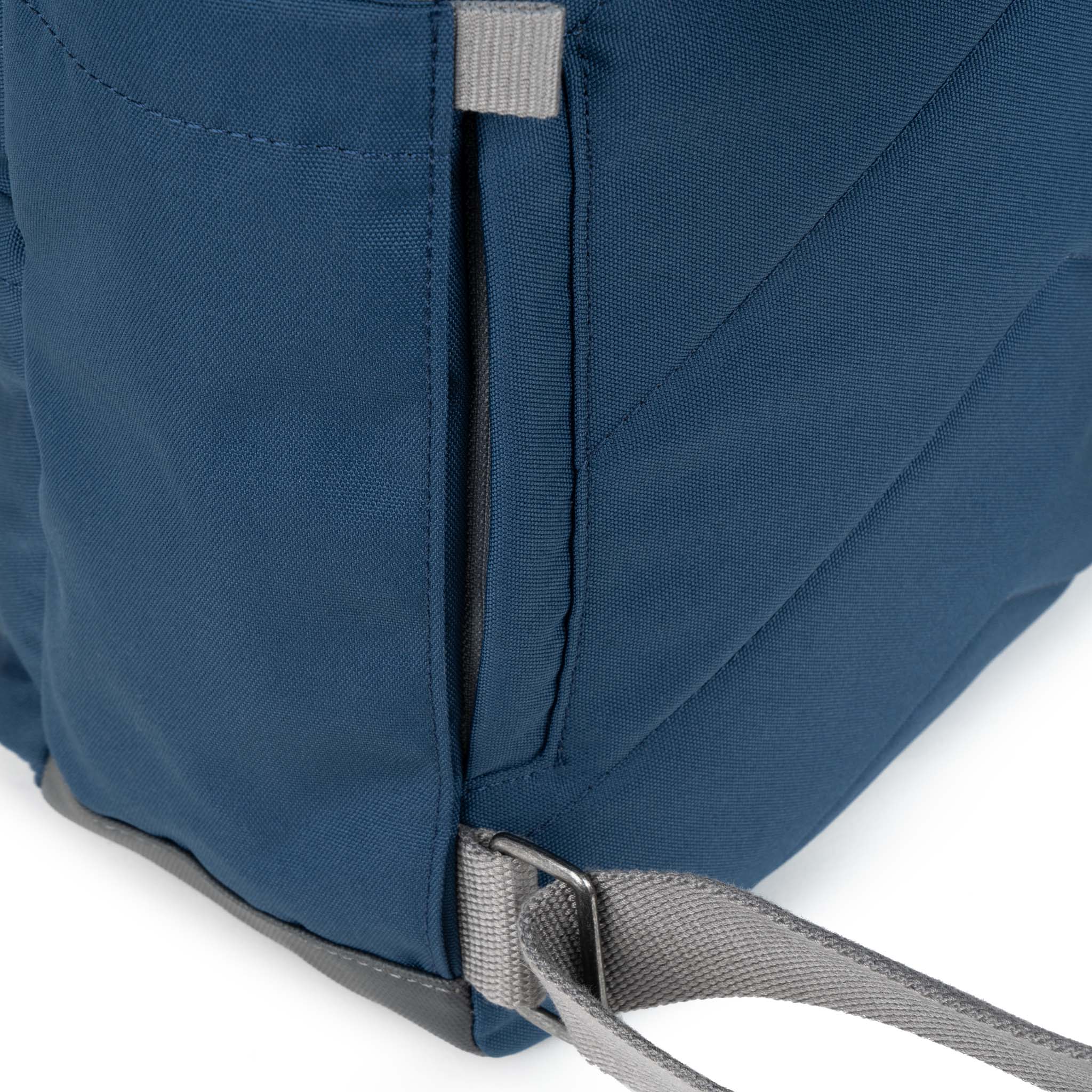 Waterhouse Multipocket Backpack Medium Recycled Canvas - Deep Blue