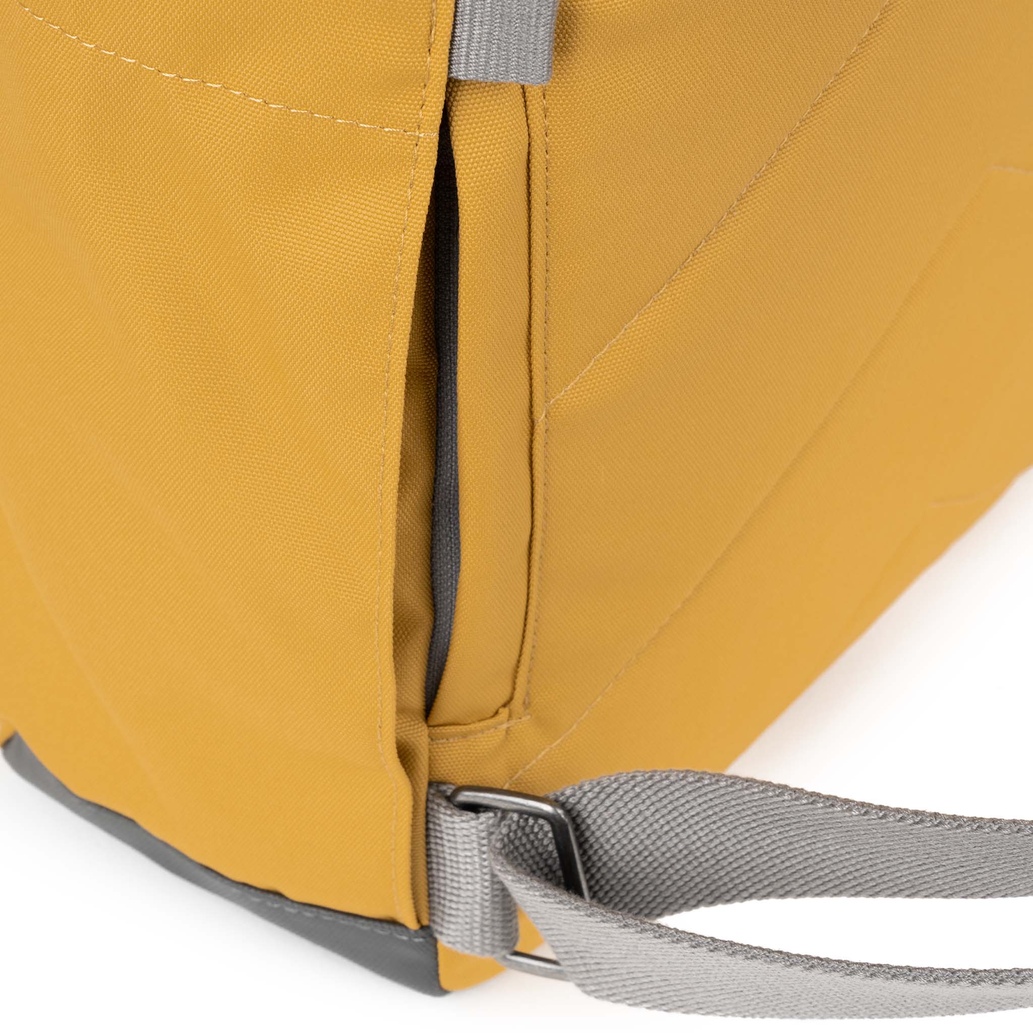 Waterhouse Multipocket Backpack Medium Recycled Canvas - Flax