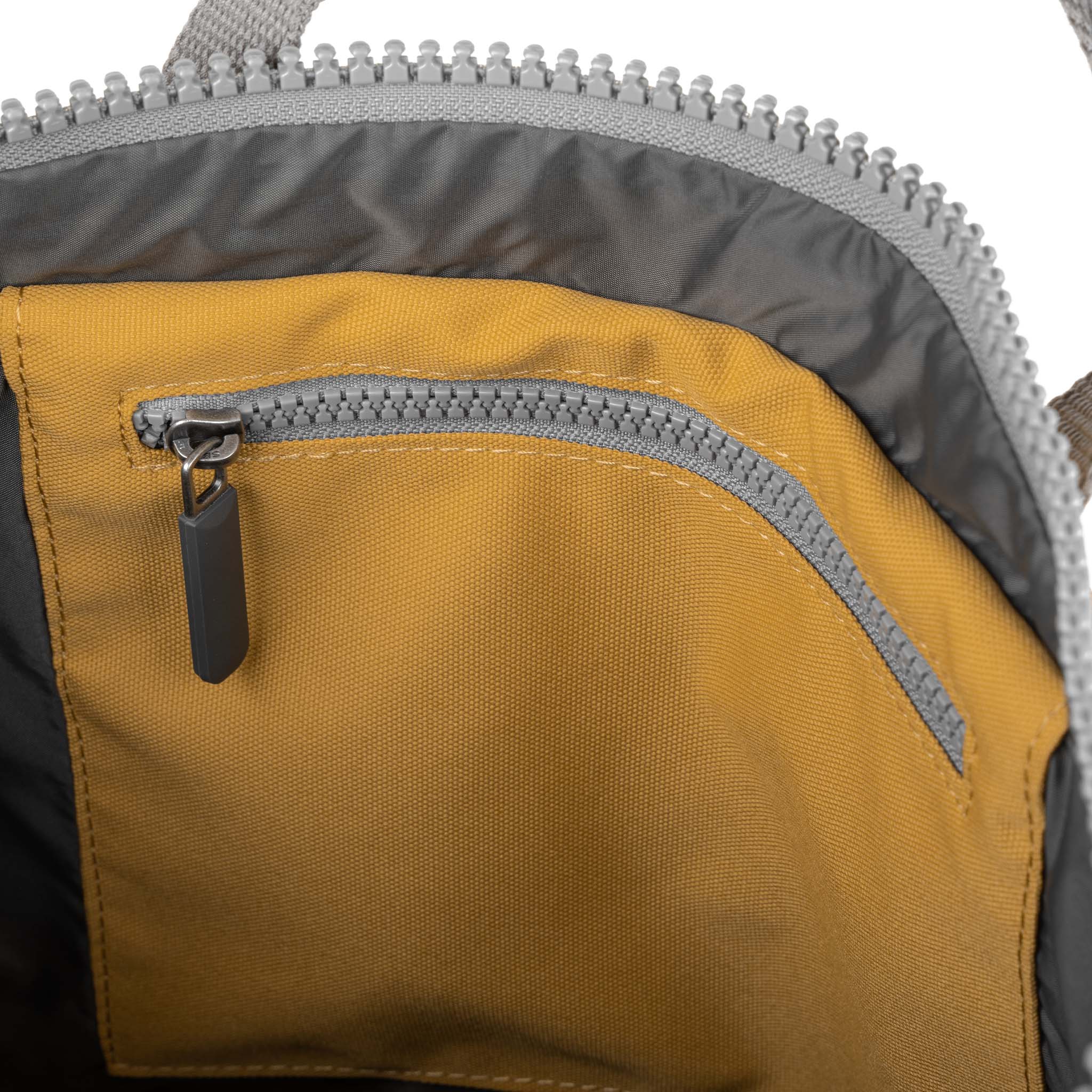 Waterhouse Multipocket Backpack Medium Recycled Canvas - Flax
